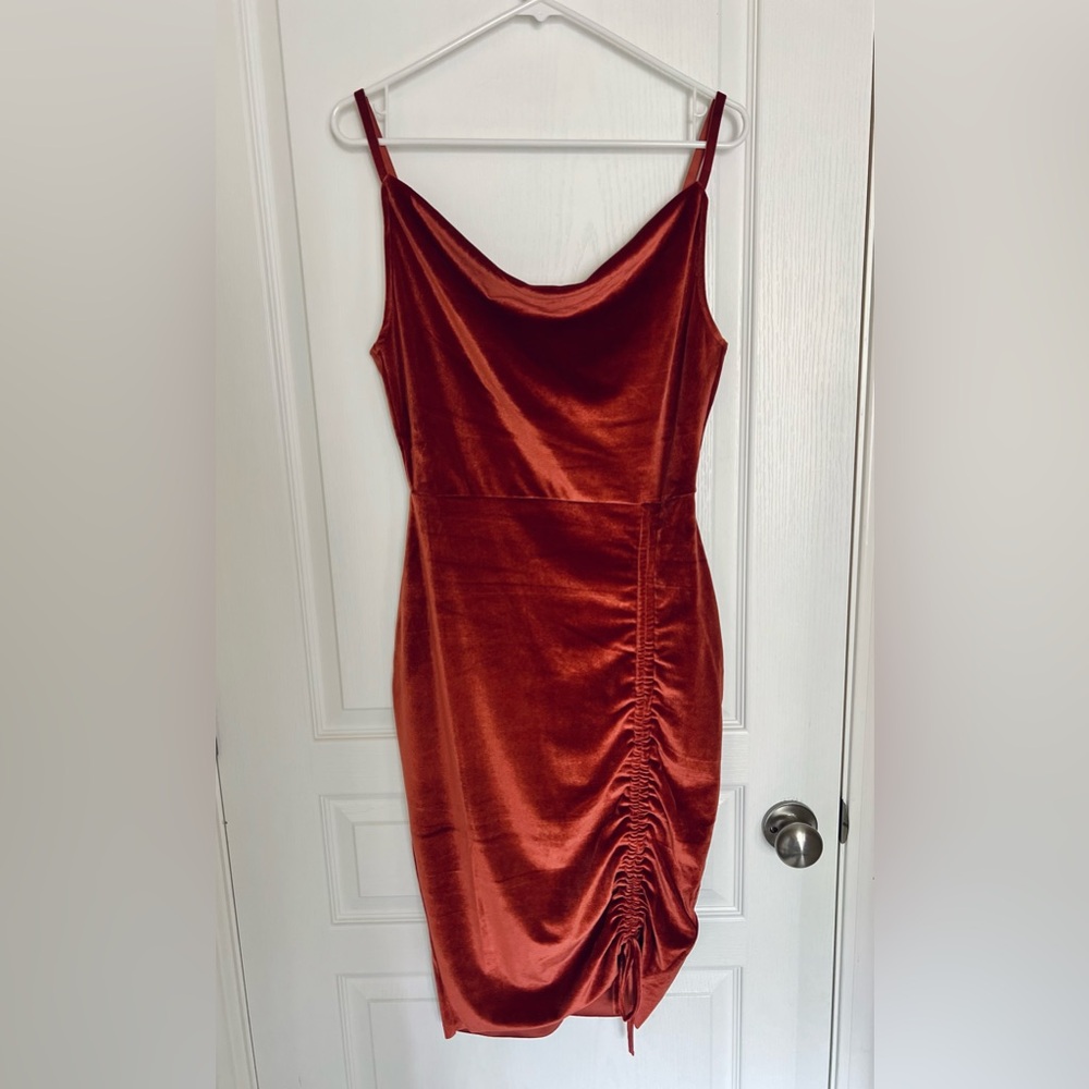 Joyfolie Velvet Mini Dress in Cinnamon - Picture 2 of 9